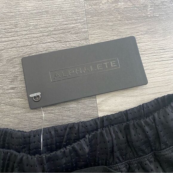 Alphalete Margo Mesh Shorts Black Small NEW Gym Workout - Picture 3 of 13